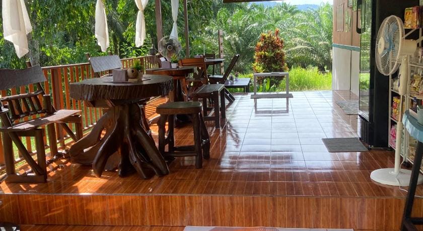 Khao Sok Evergreen House Campground/ 
RV Resort in Khlong Sok