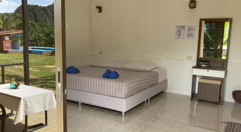 Khao Sok Evergreen House Campground/ 
RV Resort in Khlong Sok
