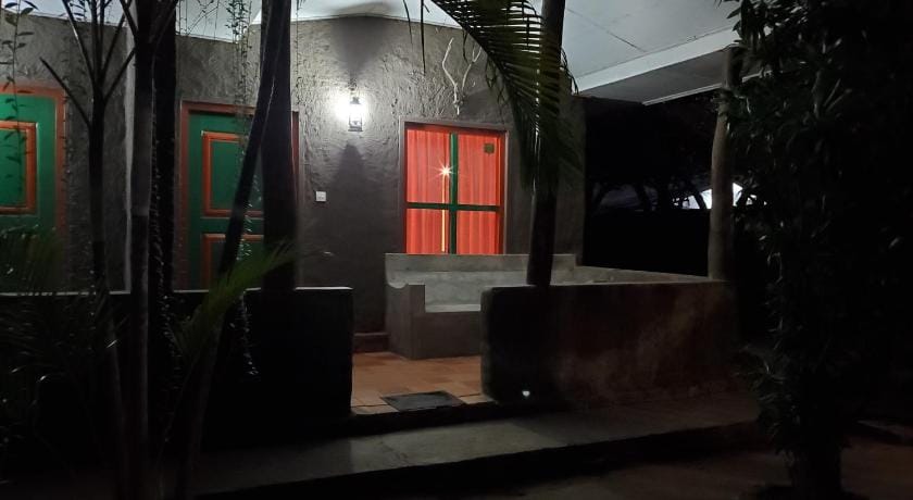 Clay Hut Village Bed and Breakfast in Central Province