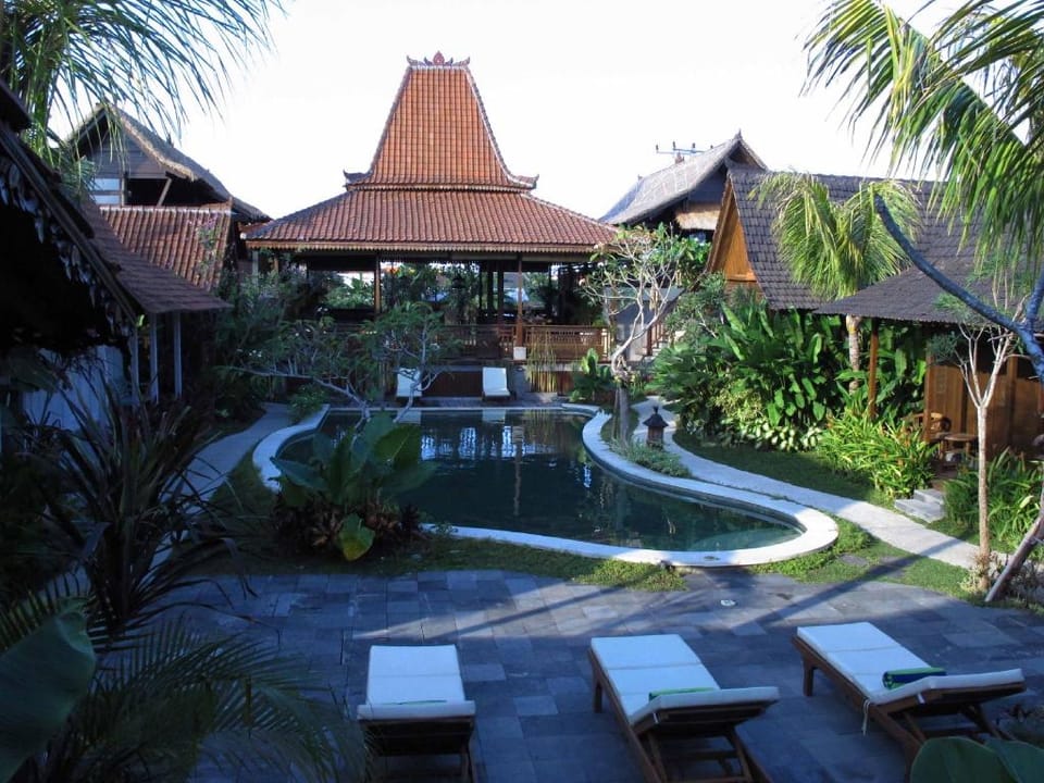Kampung Cenik Hotel in Kuta