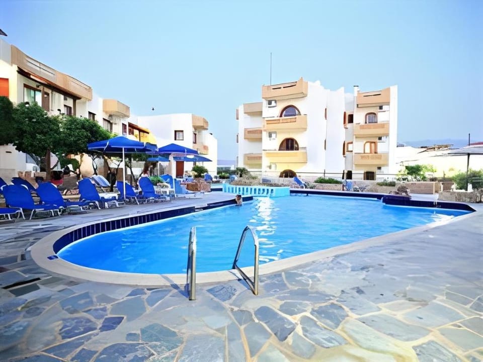 Paradise Apartments Hotel in Crete Region