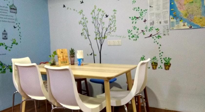 Moon Eleven Hostel Airport Transit - KLIA Hostel in Selangor, Malaysia