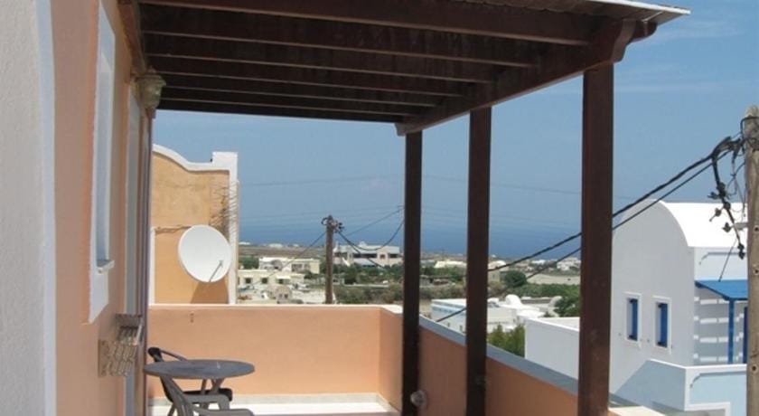 Mirsini Pension Hotel in Santorini