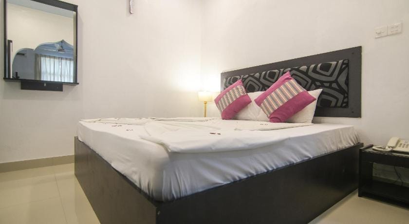 Azoush Tourist Guest House Bed and Breakfast in Maldives