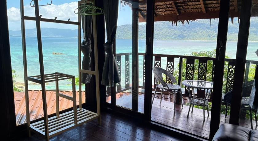Bayview Sunset Resort Bed and Breakfast in Thailand