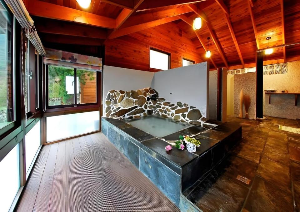 Pinehome Villa Bed and Breakfast in Taiwan, Province of China