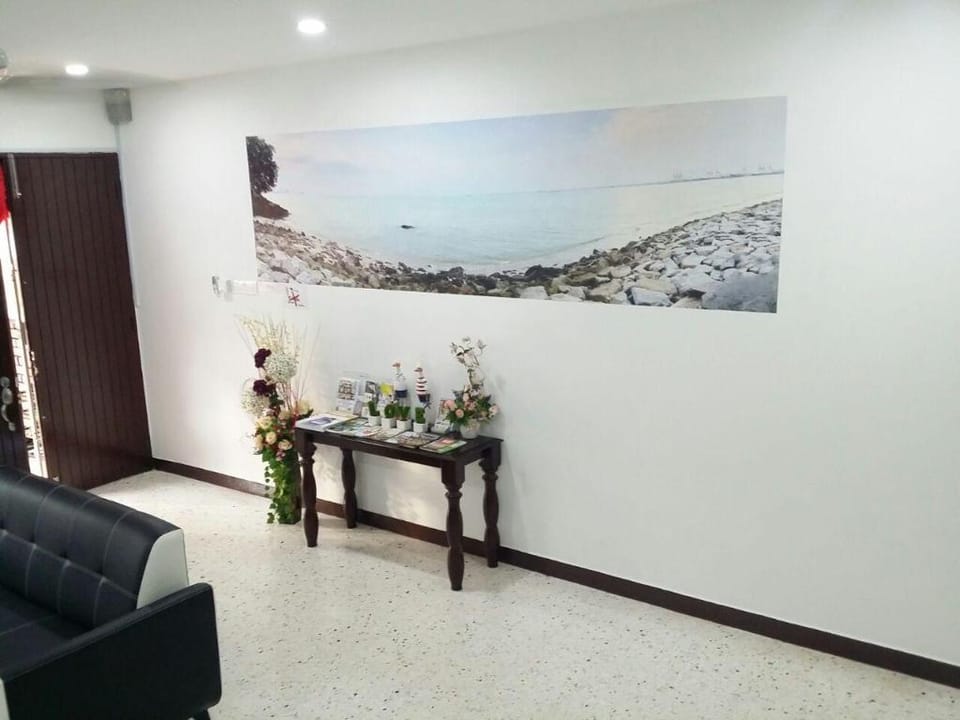 Gurney Home Vacation rental in George Town