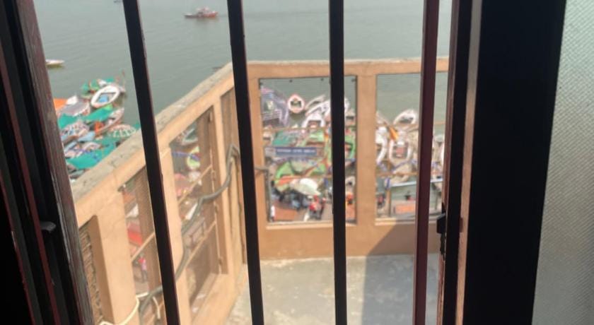 Shri Guest House and Roof Top Resturant Hotel in Varanasi