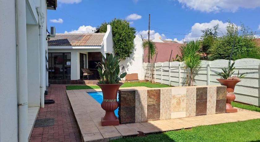Ecotel OR Tambo Airport Hotel in Gauteng