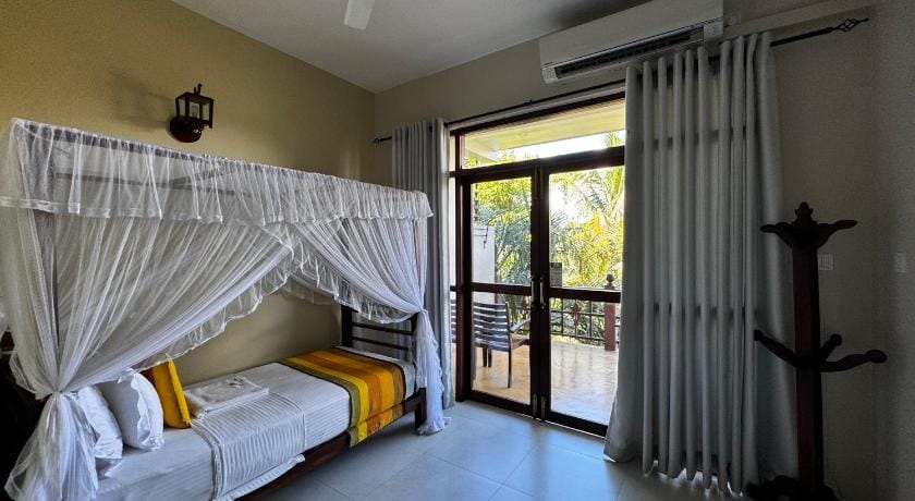 Peacock Villa Bed and Breakfast in Mirissa