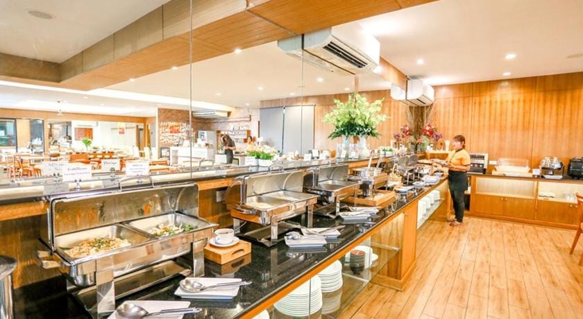 CRYSTAL JADE  RAYONG HOTEL Hotel in Rayong, Mueang Rayong District, Rayong, Thailand