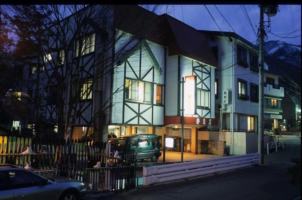 Guest House Seisenso Bed and Breakfast in Nozawaonsen