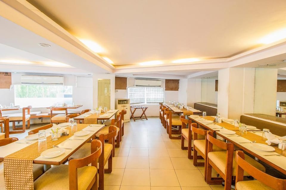 FabHotel Kalyan Hotel in Vadodara