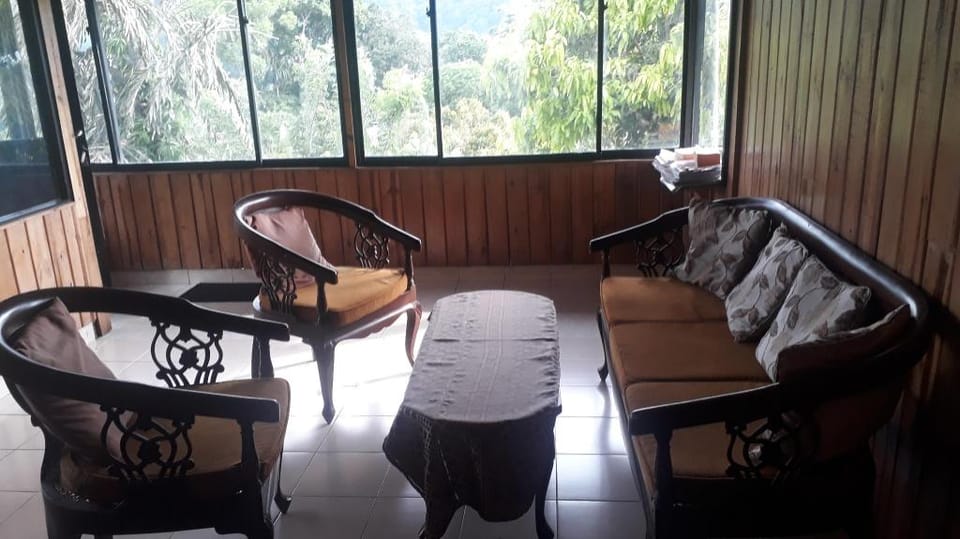 The Drop Inn Bed and Breakfast in Kandy