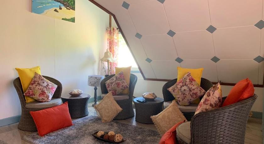 La Digue Island Bungalow Chalet in Africa
