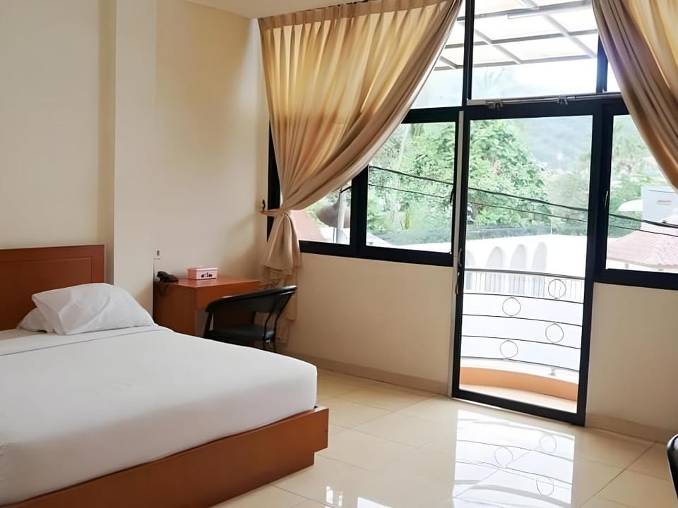 Jesnic Hotel Hotel in Padang