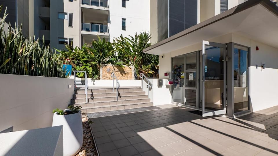 White Shells Luxury Apartments Marcoola Apartment hotel in Marcoola