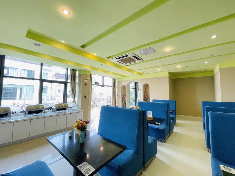 Green Tree Inn Wuxi New District National Software Park Hotel in Suzhou