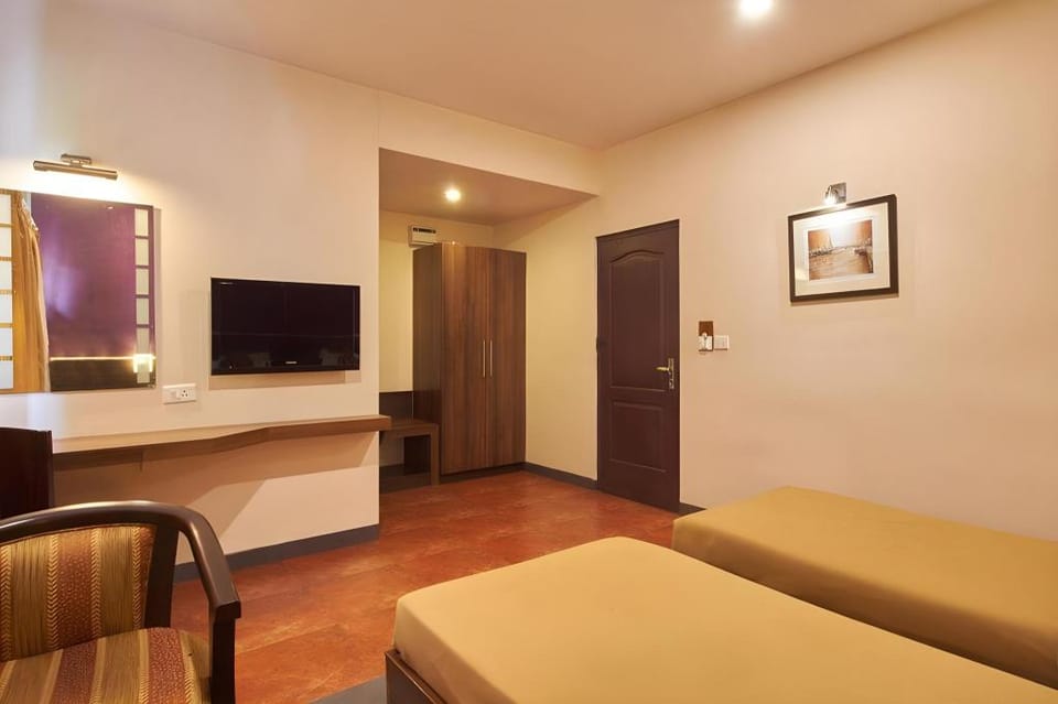 Hotel Abirami Residency Hotel in Puducherry