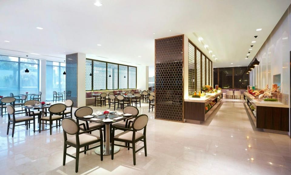 Vivanta Chennai, IT Expressway Hotel in Chennai