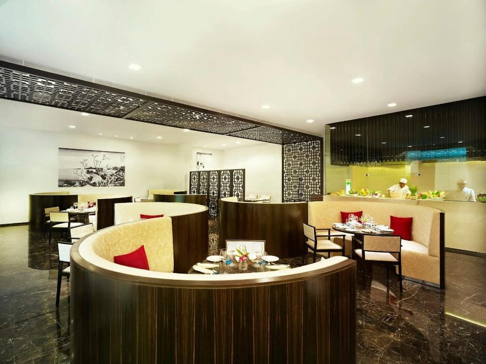 Vivanta Chennai, IT Expressway Hotel in Chennai