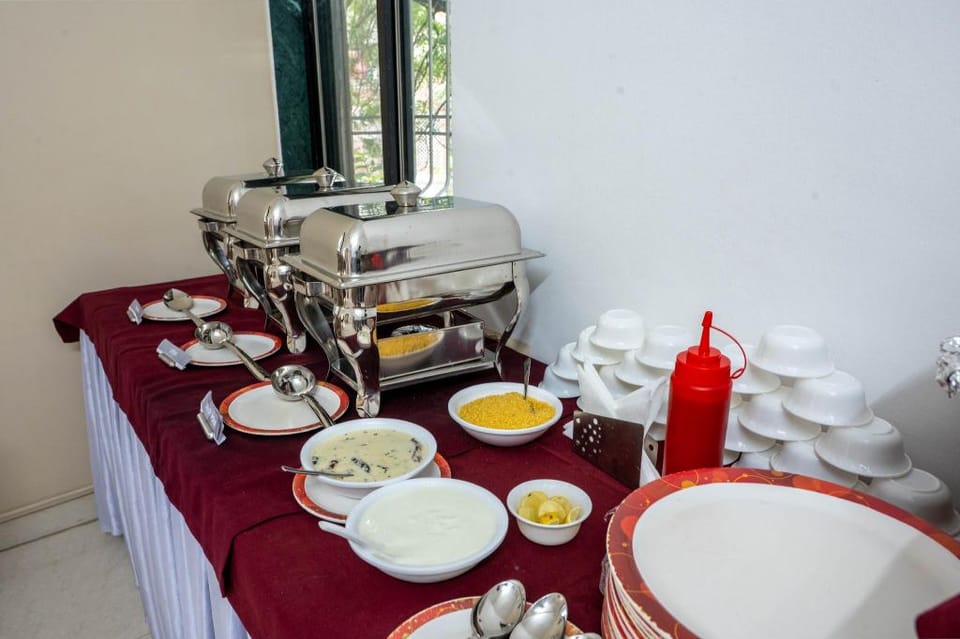 Hotel Gurjas Hotel in Maharashtra