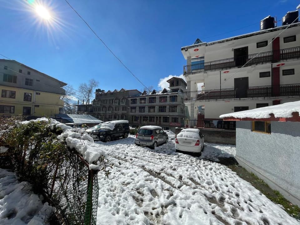 Hotel Snow Bird Hotel in Manali