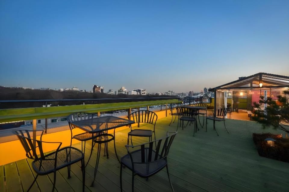 Hostel Korea 11th-Chang Deok Gung Bed and Breakfast in Seoul