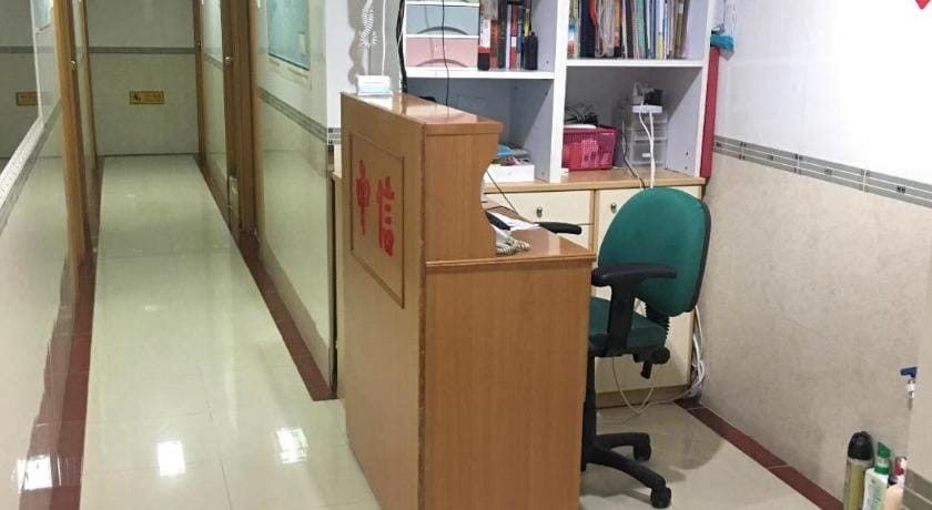 Johnson Hostel Bed and Breakfast in Hong Kong