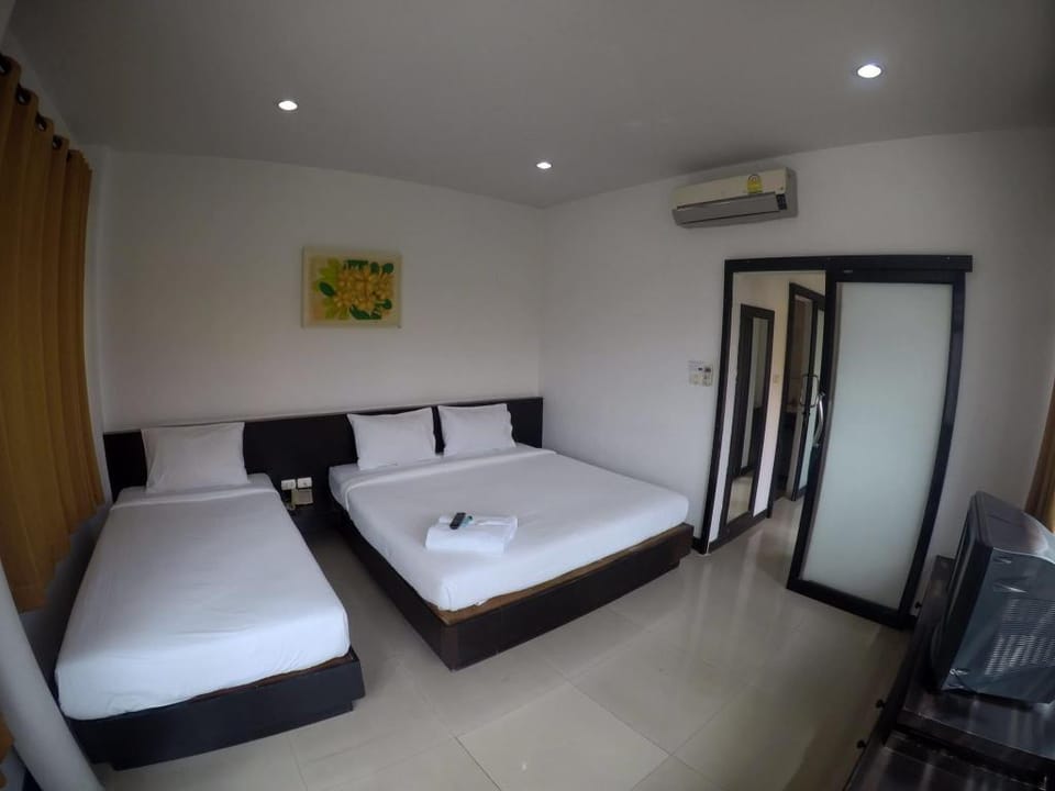 Baan Fuengfah Apartment Hotel in Wichit