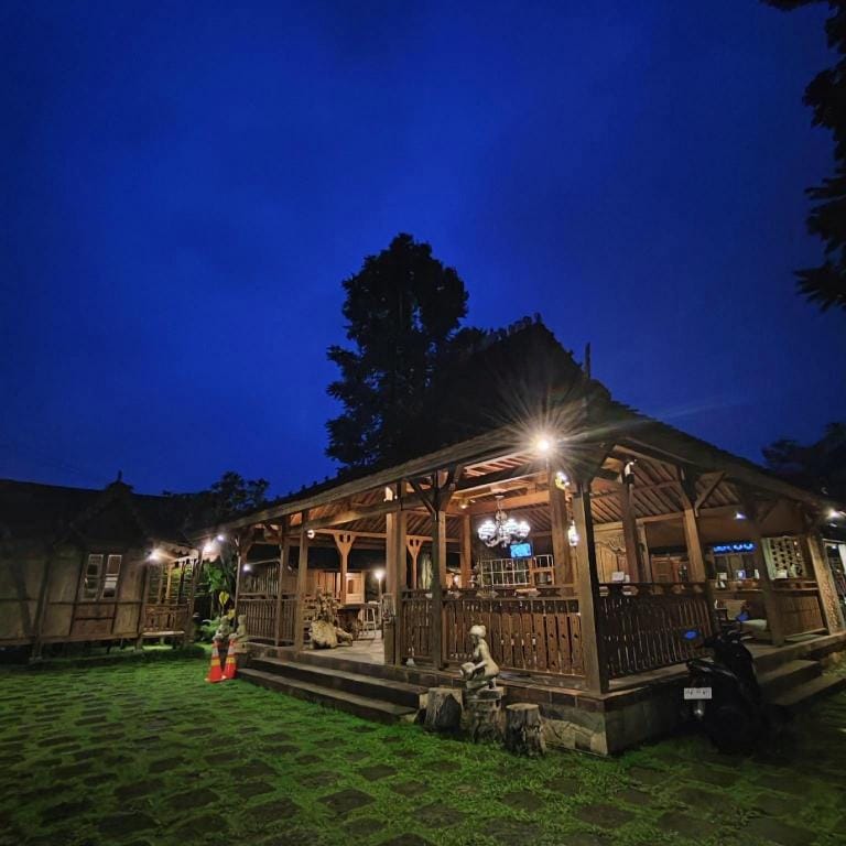 The Amrta Borobudur Bed and Breakfast in Special Region of Yogyakarta