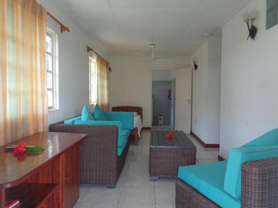 Chez Michellin Pensions Residence Bed and Breakfast in Africa
