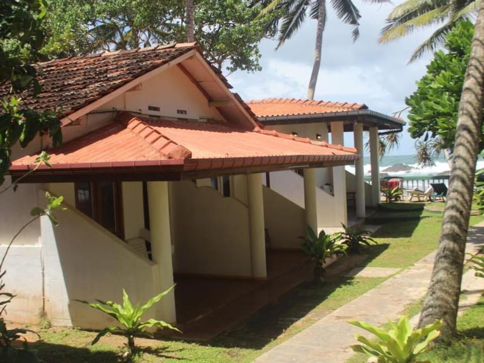 Shanthi Beach Resort Hotel in Southern Province