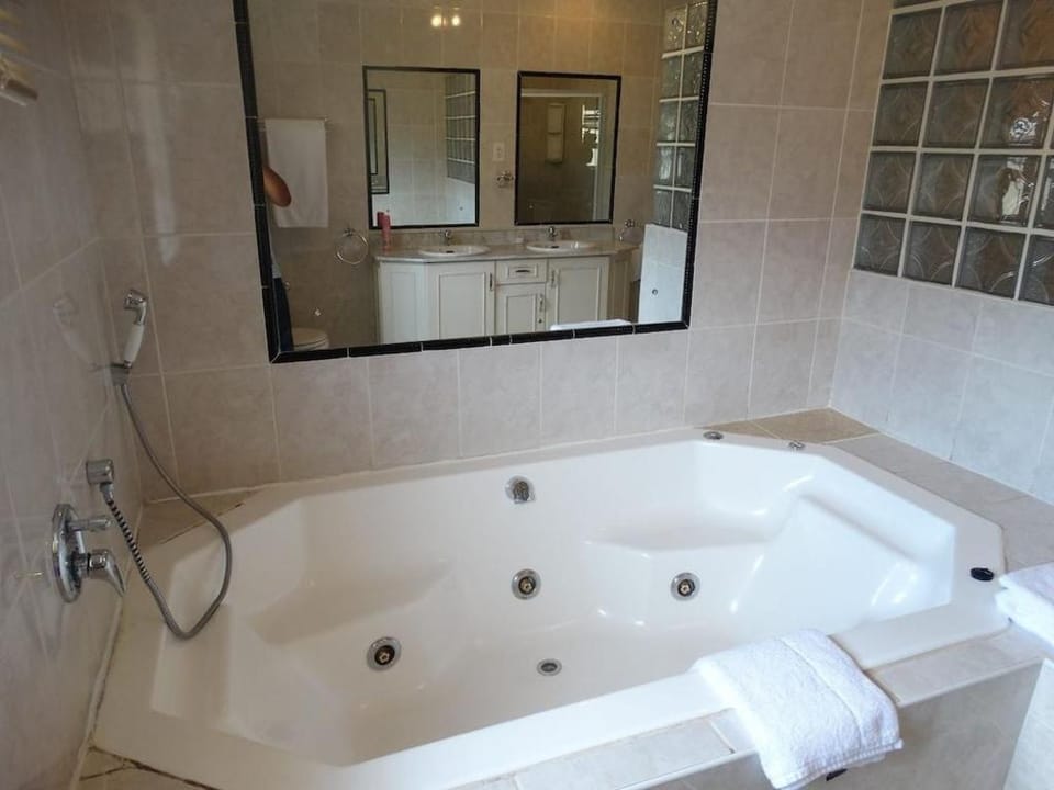 Global Village Guest House Hotel in Africa