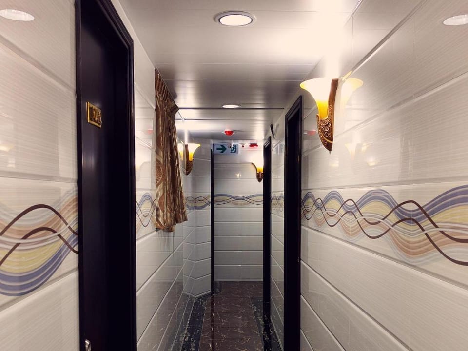 Manila Hostel Bed and Breakfast in China