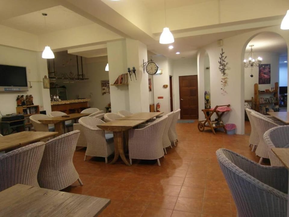 Morpheus Hostel Bed and Breakfast in Hengchun Township