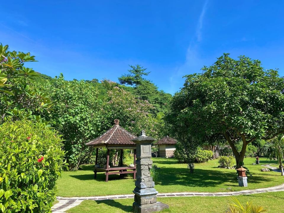 Sunia Loka Bungalows & Dive Center Campground/ 
RV Resort in Bali