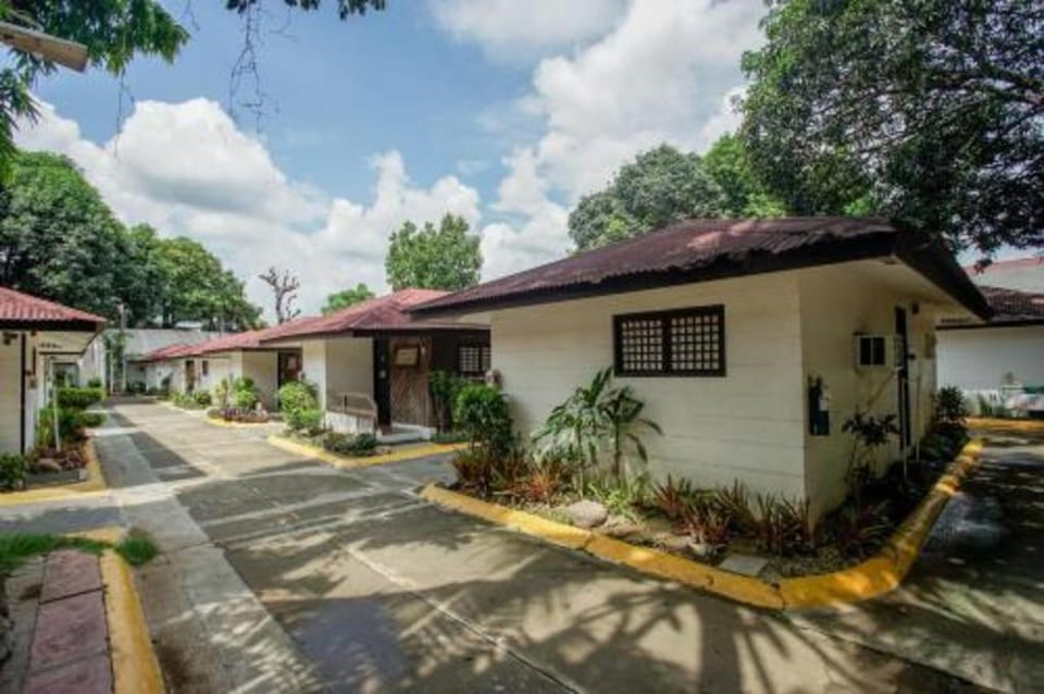 Ciudad Christhia Resort, 9 Waves Hotel in Quezon City