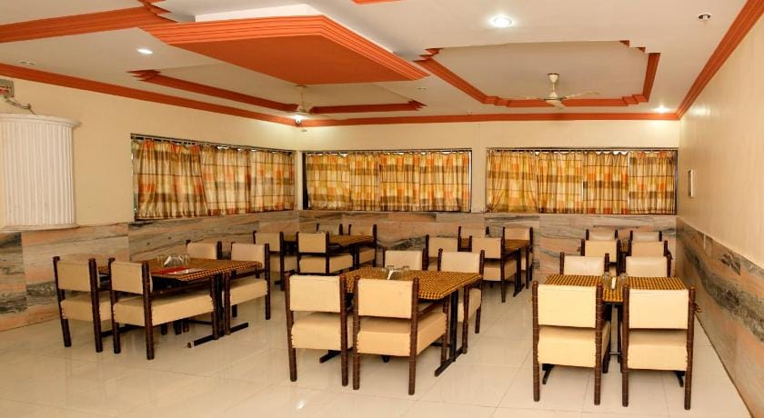 Hotel Regal Plaza Hotel in Maharashtra
