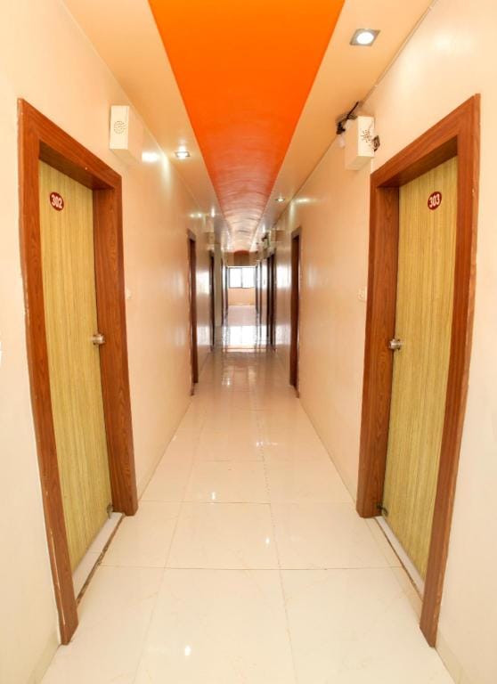 Hotel Regal Plaza Hotel in Maharashtra