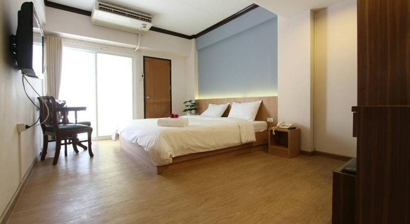 Beerapan Hotel Hostel in Bangkok