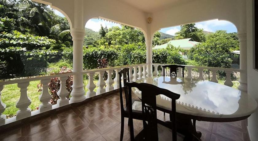 Coco Bay Guest House Hotel in Africa