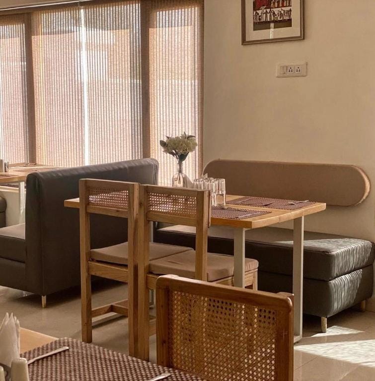 Hotel Yarab Tso Hotel in India