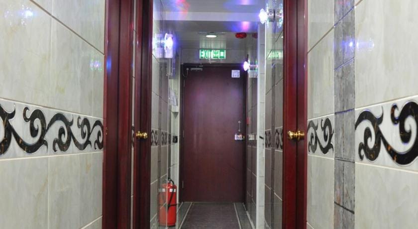 Pearl Premium Guest House - Premium Guest House Limited Bed and Breakfast in Hong Kong