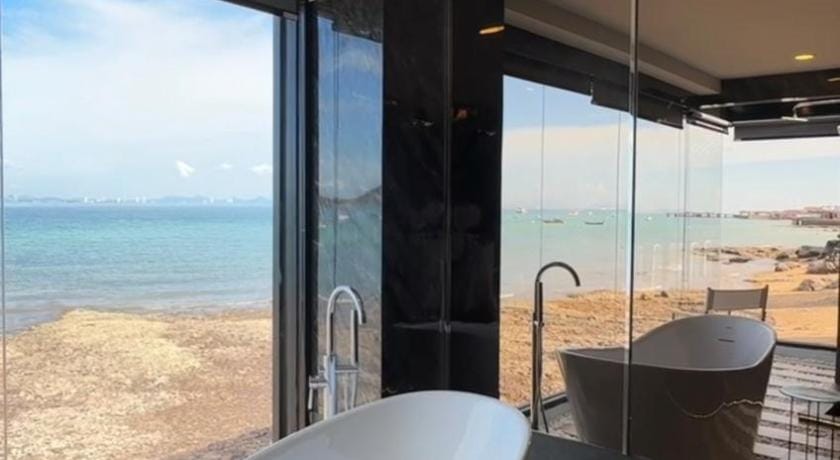 Baancoconutkohlarn Resort in Chon Buri Changwat