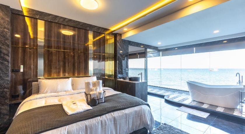 Baancoconutkohlarn Resort in Chon Buri Changwat