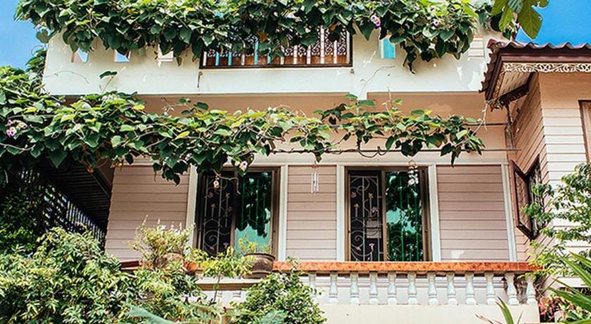 Loymanee House Bed and Breakfast in Thailand