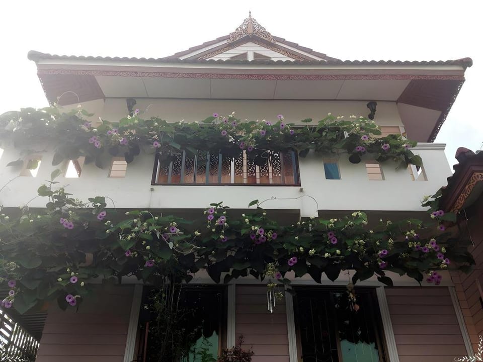Loymanee House Bed and Breakfast in Thailand