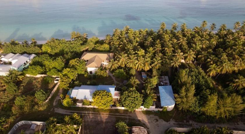 Nazaki Beach Hotel ALL INCLUSIVE Food Drinks Scuba Spa Kite Surf Hotel in Maldives