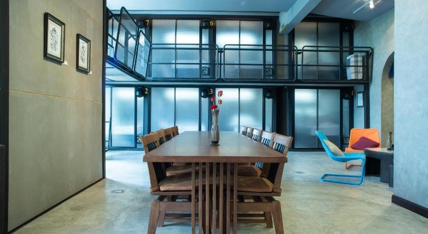 Third Rock Hostel Bed and Breakfast in Bangkok